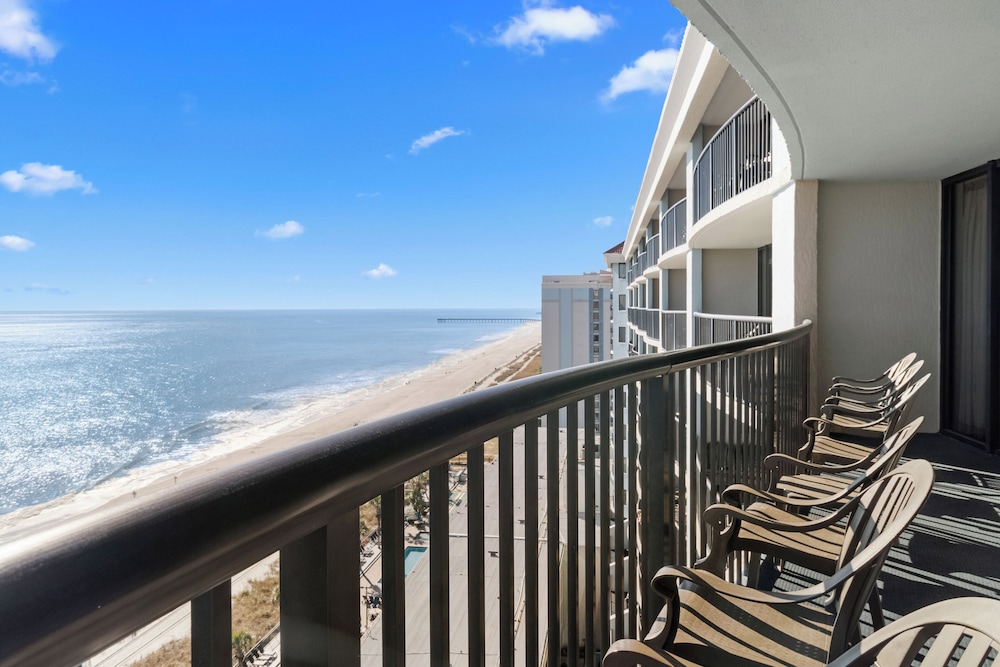 Mariner Oceanfront Deluxe Two Bedroom Condo - Photo 16