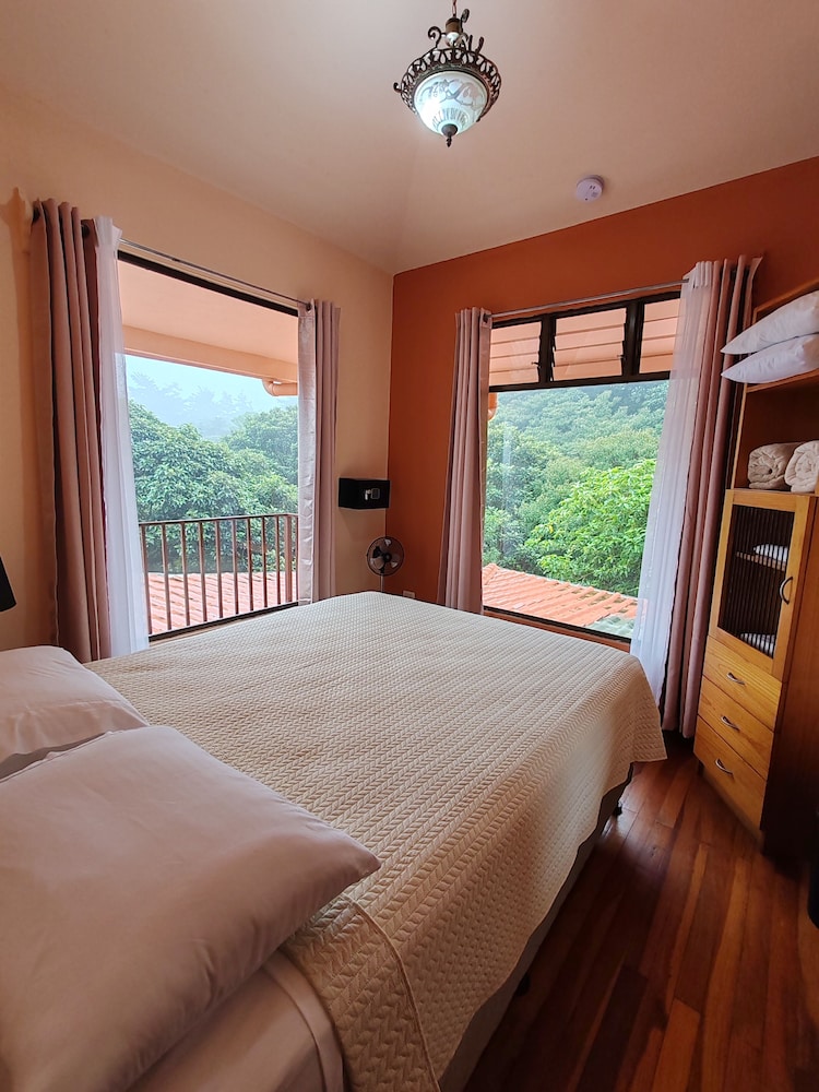 Economy Double Room, Garden View