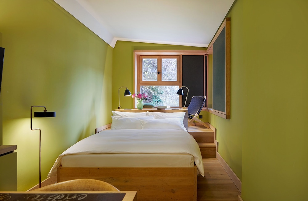 Superior Single Room, Garden View