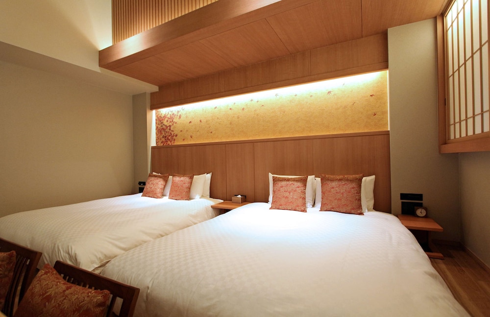 Executive Room, 2 Double Beds, Non Smoking, Bathtub ,Ceiling height 3m(with Single Sofabed) - Photo 11