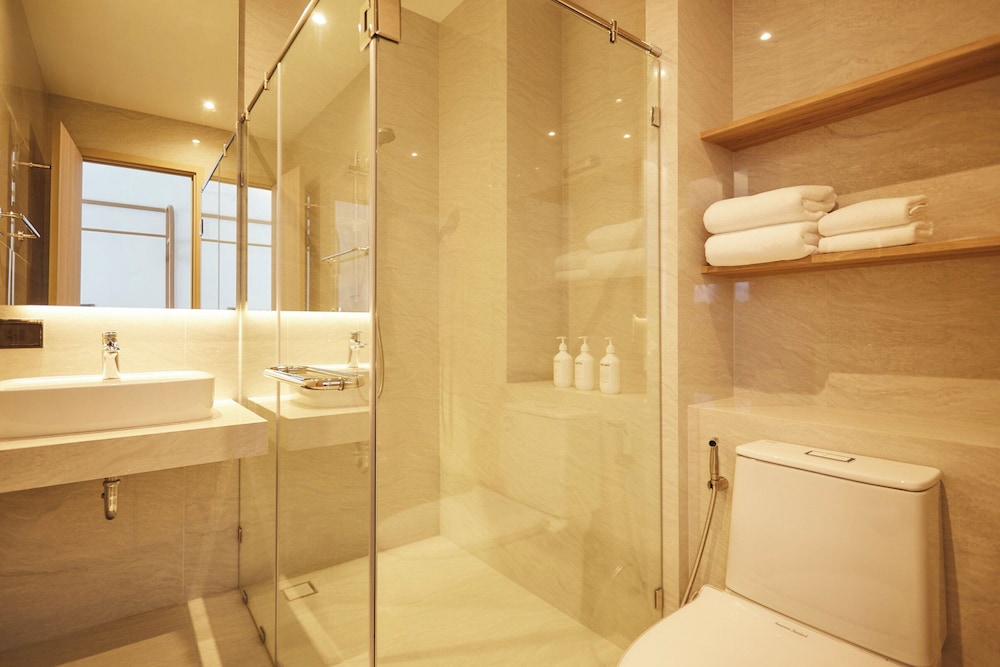 Deluxe Twin Room - Photo 6