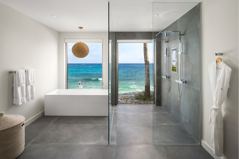 Luxury Villa, 10 Bedrooms, Private Pool, Oceanfront (dream Estate)