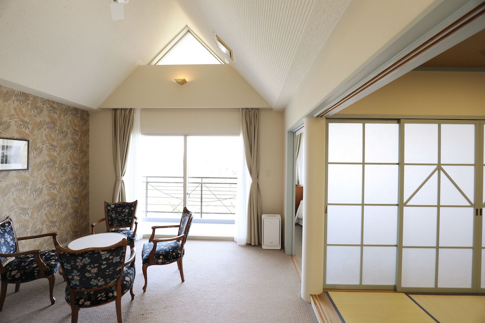 Annex Japanese-Western Style Room B with Balcony, Italian Dinner, NonSmoking(Adventure World ticket) photo 1