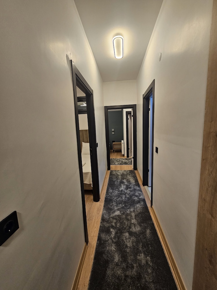 Royal Apartment photo 3