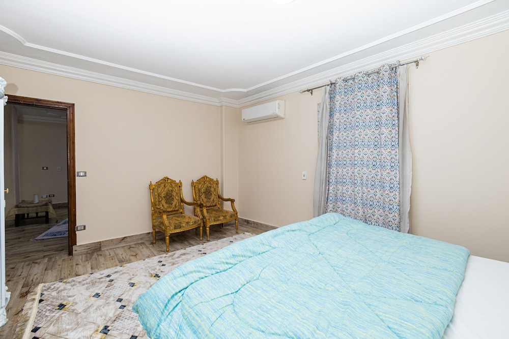 Deluxe Apartment - Photo 2