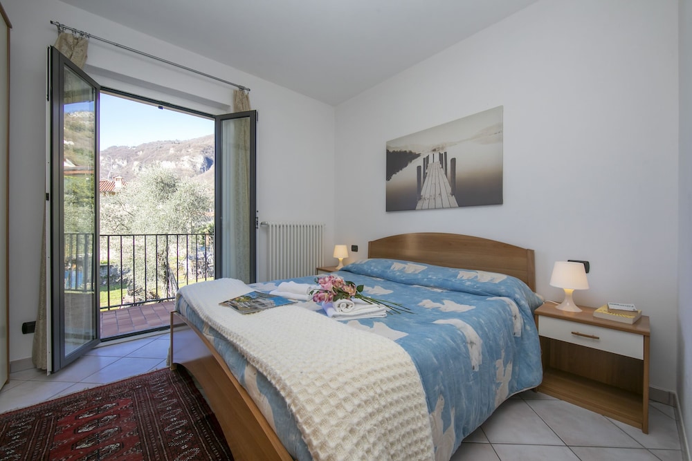 Family Apartment, Multiple Beds, 2 Bathrooms, Garden Area (Antico Ulivo)