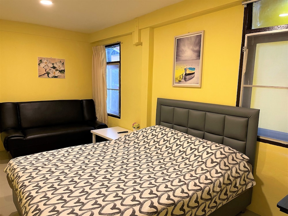Superior Double Room, 1 Queen Bed with Sofa bed, Ensuite, Garden Area photo 1