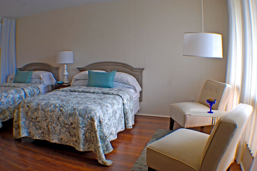Standard Room, Non Smoking (Two Full Beds) photo 1