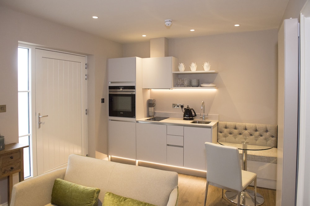 Luxury Apartment, One-Bedroom photo 3
