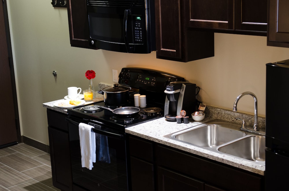 Suite, 1 King Bed with Sofa bed, Kitchen (Kitchen King Executive Suite) - Photo 2