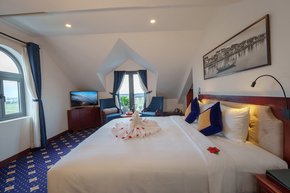 Attic Junior Suites Double Room - Photo 15