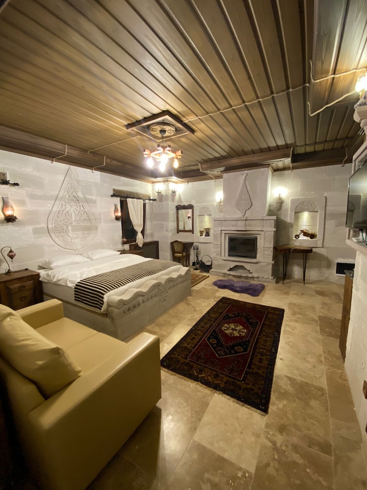 Luxury Suite