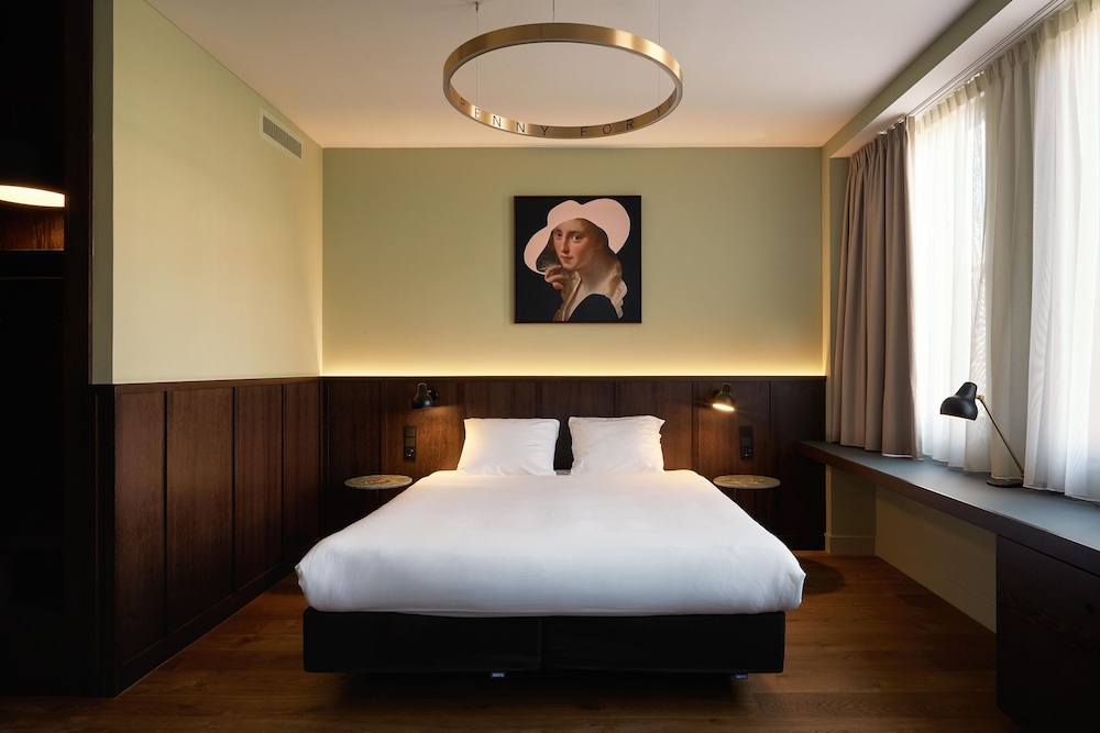 Superior Double Room (Modern Monk)