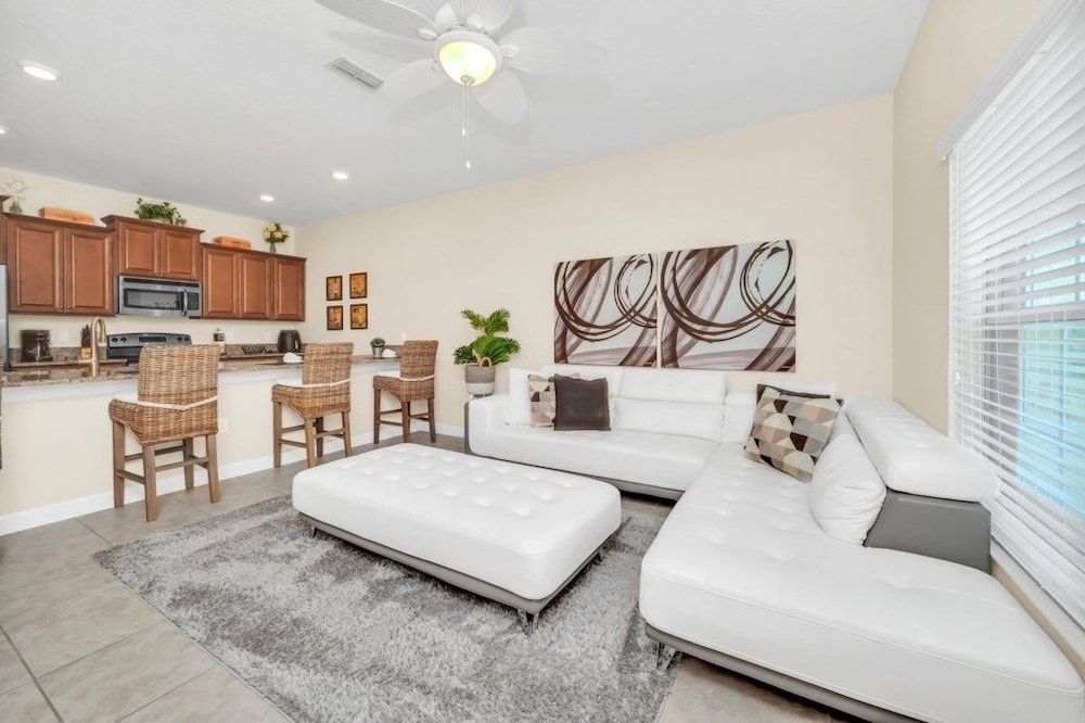 Townhome, 4 Bedrooms