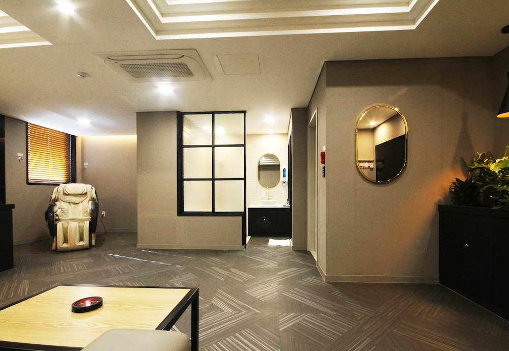 Room (Special, Massage Chair) photo 2