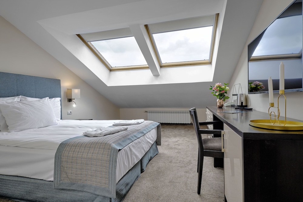Promo Double or Twin Room - No Balcony