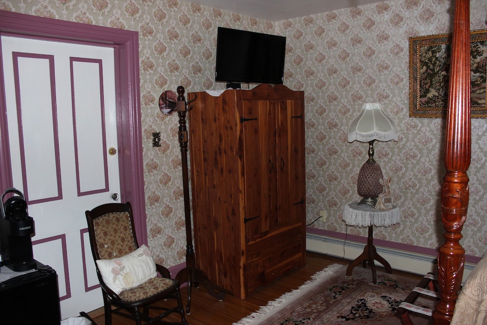 Honeymoon Haven photo 3