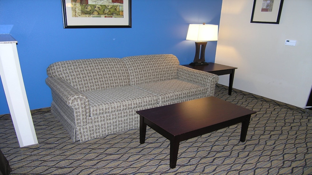 Suite, 1 King Bed with Sofa bed, Accessible (Accessible Tub) - Photo 2