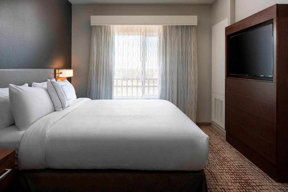 Suite, 1 Bedroom photo 2