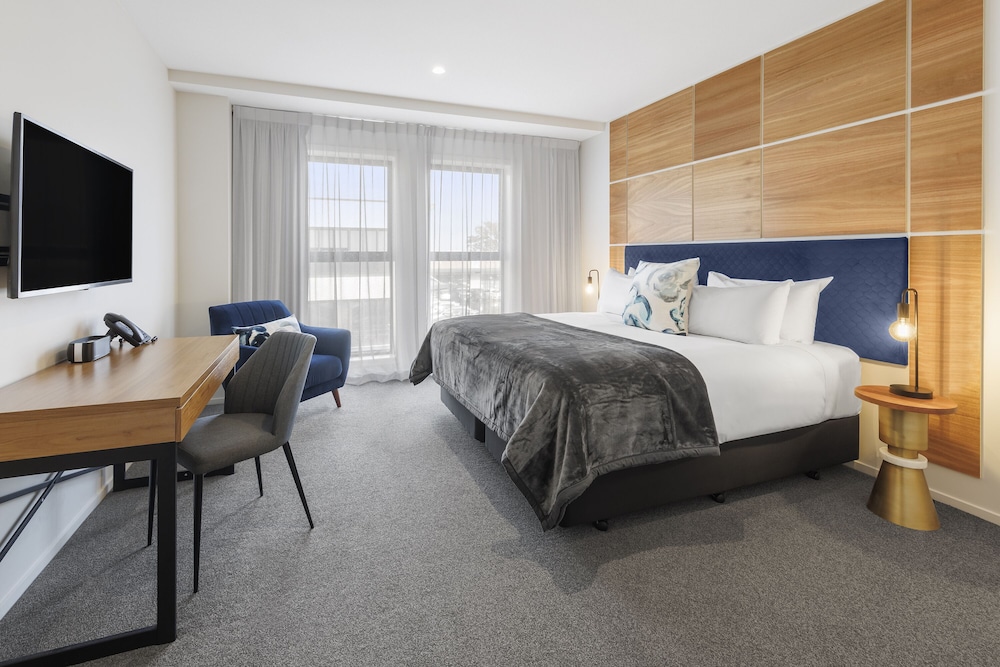 Executive Room, Accessible