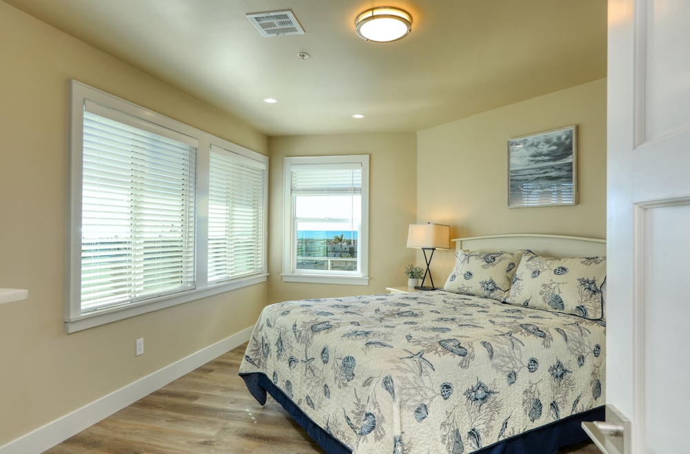 Townhome, 3 Bedrooms photo 1
