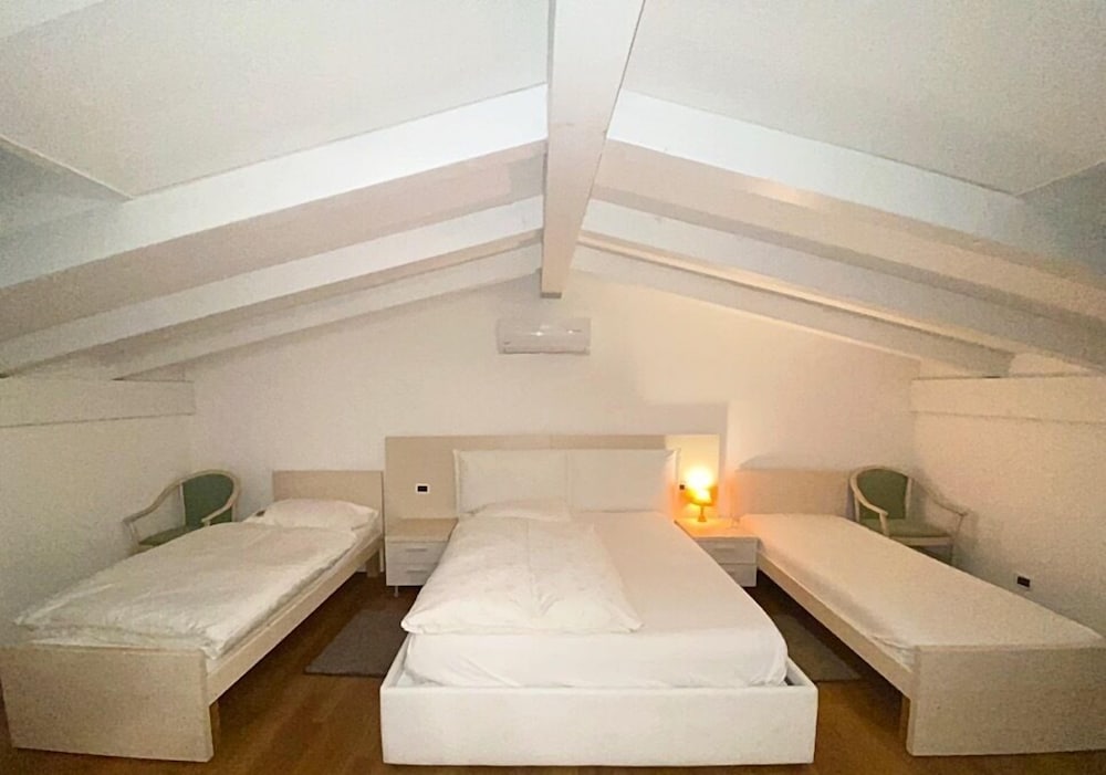 Classic Quadruple Room