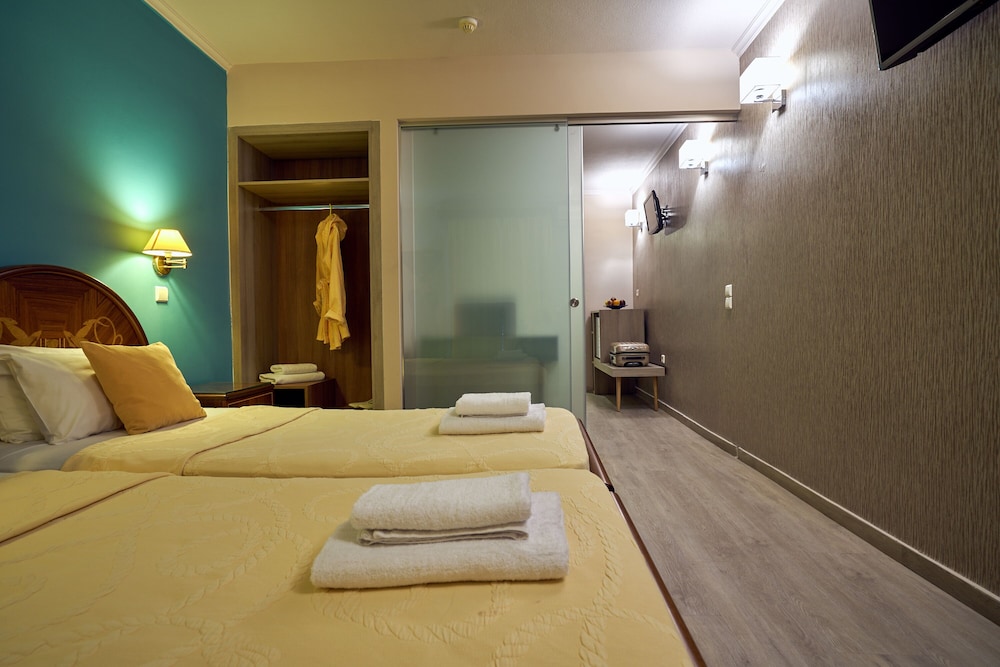 Superior Room (Family) - Photo 2