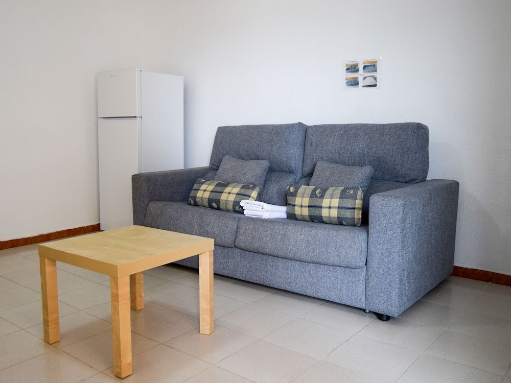 Basic Apartment, 1 Bedroom, Partial Sea View (6 pax) photo 3