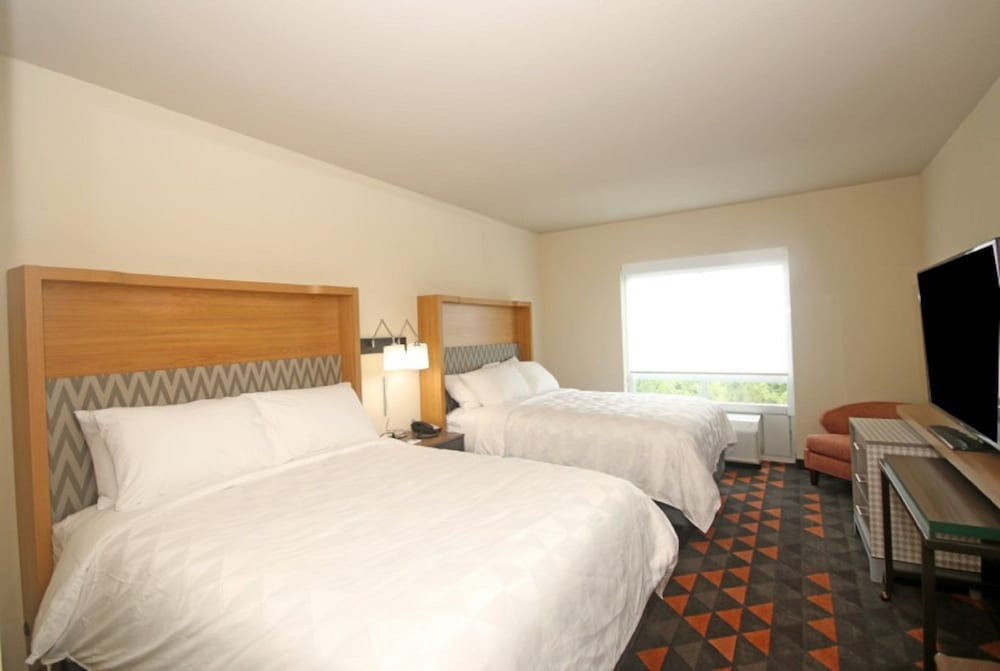Standard Room, 2 Queen Beds, Accessible (Communications) - Photo 1