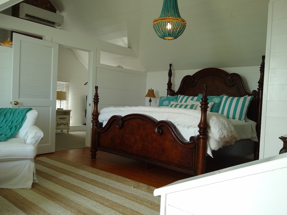 Luxury Suite, Multiple Beds, Refrigerator, Ocean View photo 1