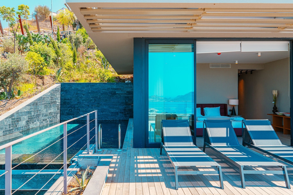 4+1 Villa Residence with Private Pool - Photo 5