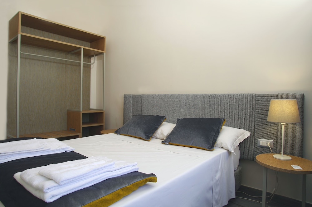 Standard Double or Twin Room photo 2