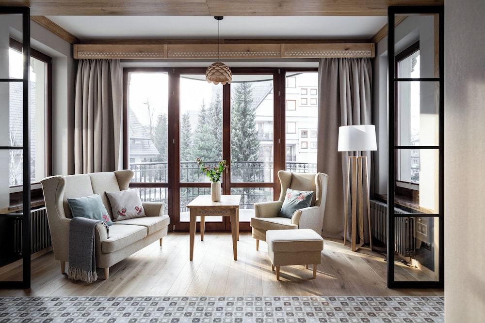 Deluxe Double Room, Balcony, Mountain View