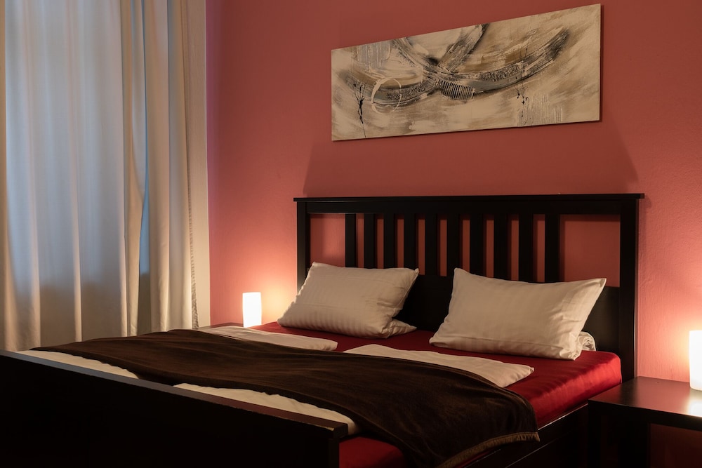 Classic Quadruple Room, Private Bathroom, Courtyard View (Vierbettzimmer) photo 1