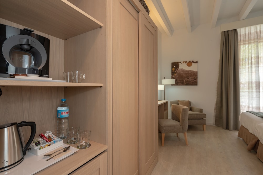 Superior Double Room, City View - Photo 5