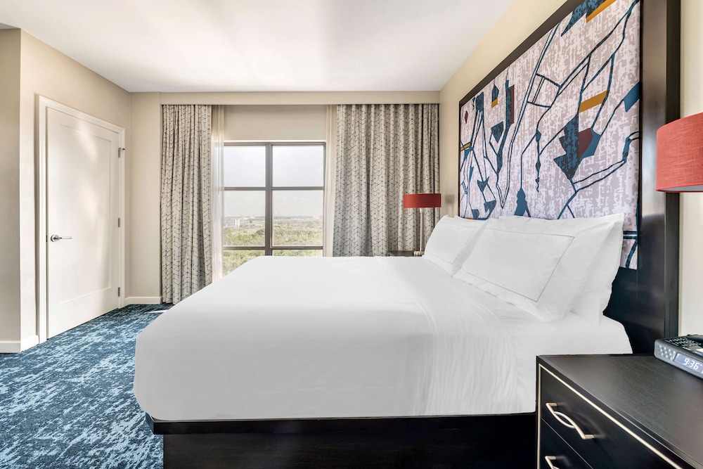 Suite, 1 Bedroom, Kitchen