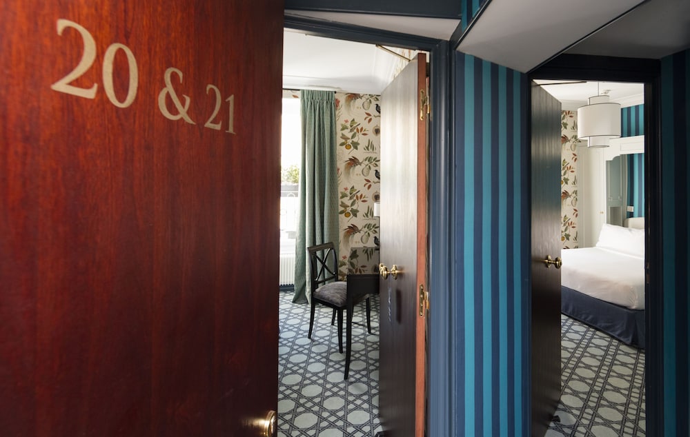 Double Room, Connecting Rooms
