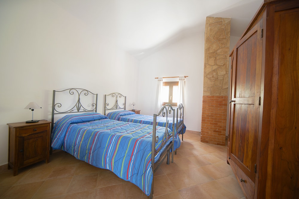 Family Apartment, 2 Bedrooms, Kitchen photo 2