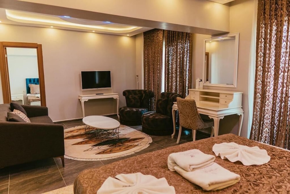 Suite, Balcony, Sea View
