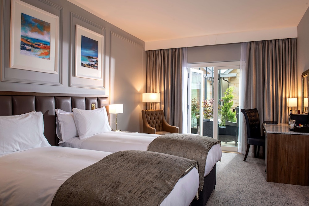 Superior Room, 1 King Bed, Non Smoking - Photo 5