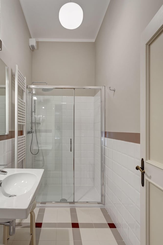 Double Room - Photo 14