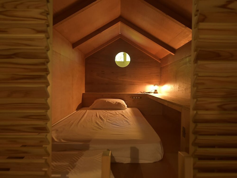 Male Dormitory Base photo 3