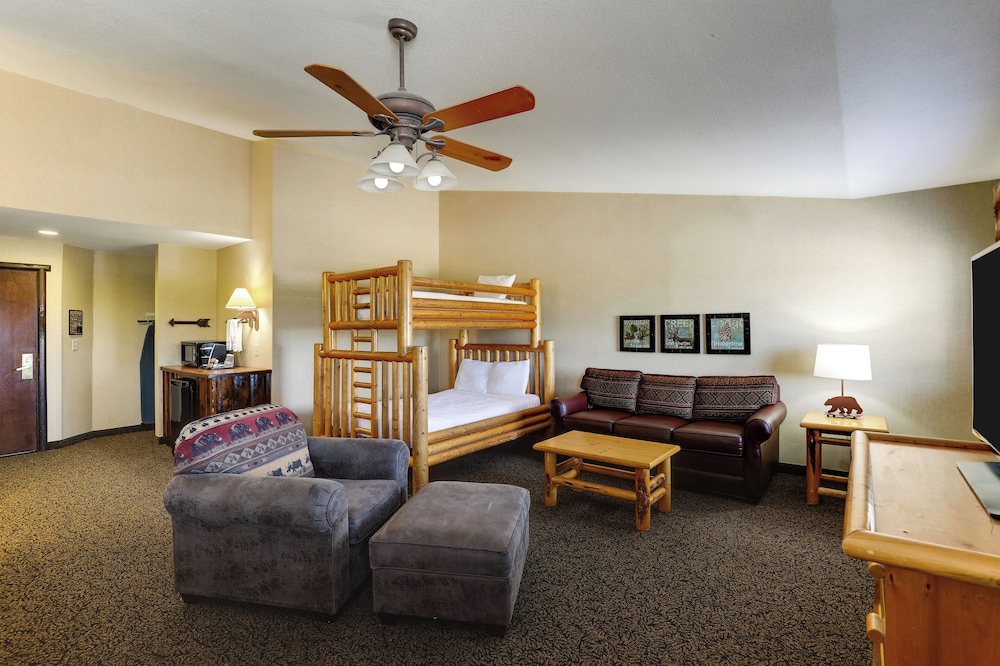 Expanded King with Bunk Bed - Photo 2