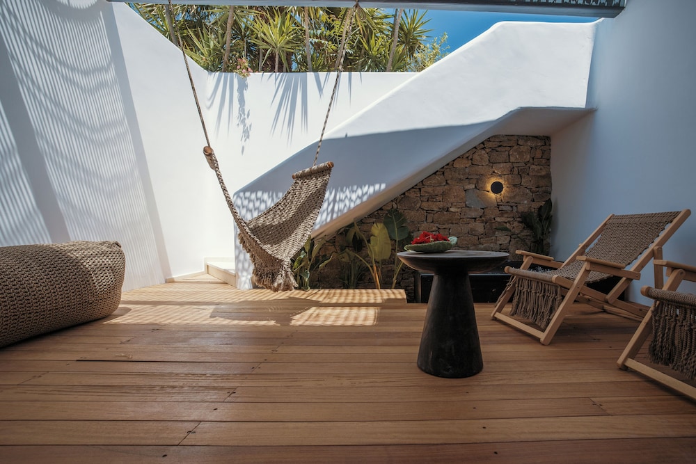 Superior Room, Outdoor Jetted Tub - Photo 2
