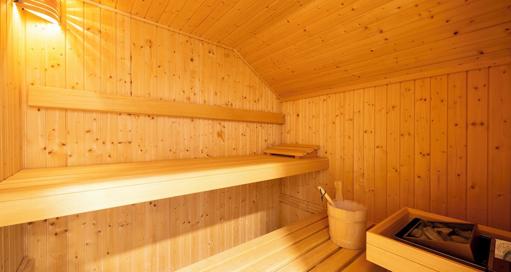 Junior Suite, 1 King Bed, Sauna - Photo 6