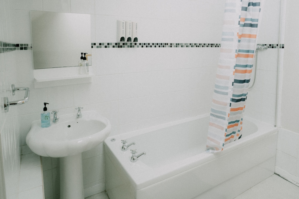 Economy Single Room, Shared Bathroom