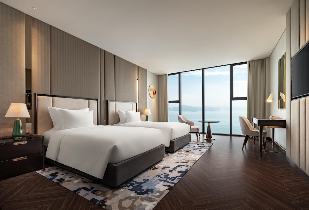 Deluxe Room, Bay View - Photo 1