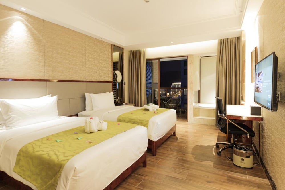 Deluxe Twin Room photo 3