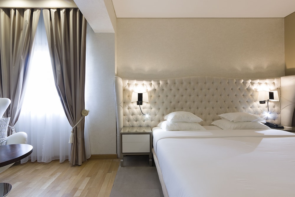 Deluxe Suite, 2 Double Beds photo 1