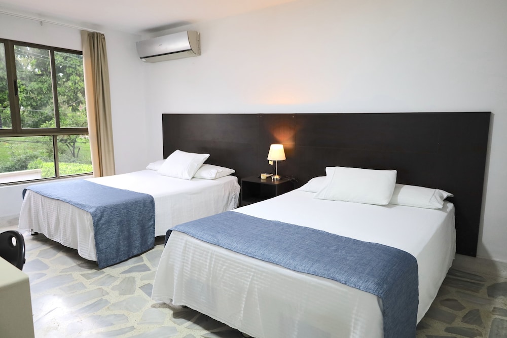 Comfort Quadruple Room, 2 Double Beds